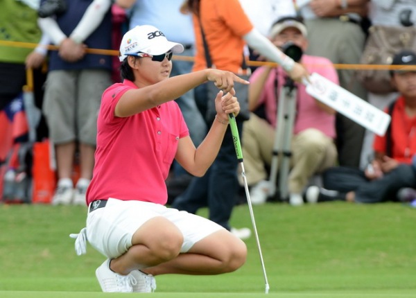 世界球后曾雅妮、本季獎金后朴仁妃和目前年度最佳球員積分領先的Stacy Lewis三大高手.jpg